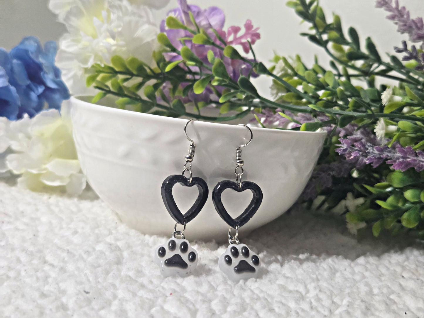 🖤Heart Cat Earrings🖤 (Black)